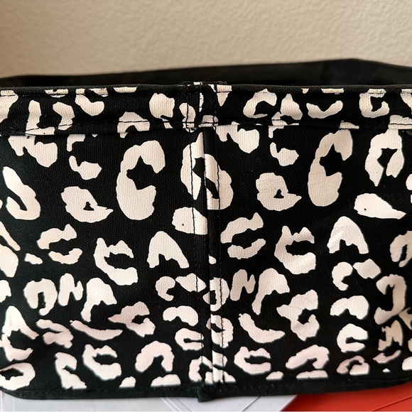 PINK LEOPARD BIN - Picture 2 of 7